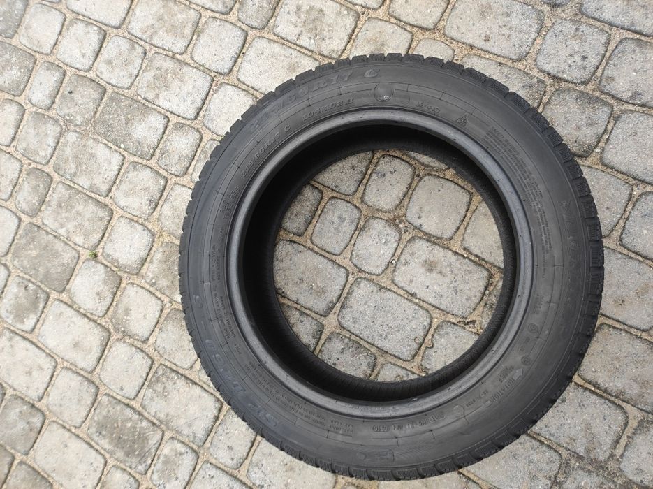 215.60.17c komplet opon zimowych Dunlop