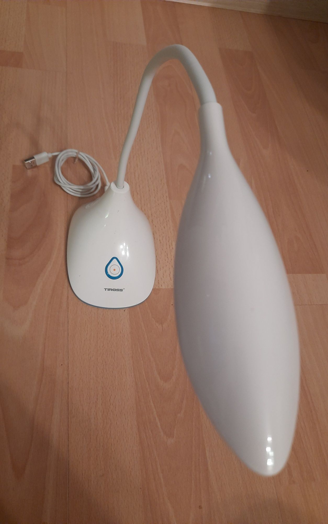 Biała lampka LED-owa TS1823 marki Tiross