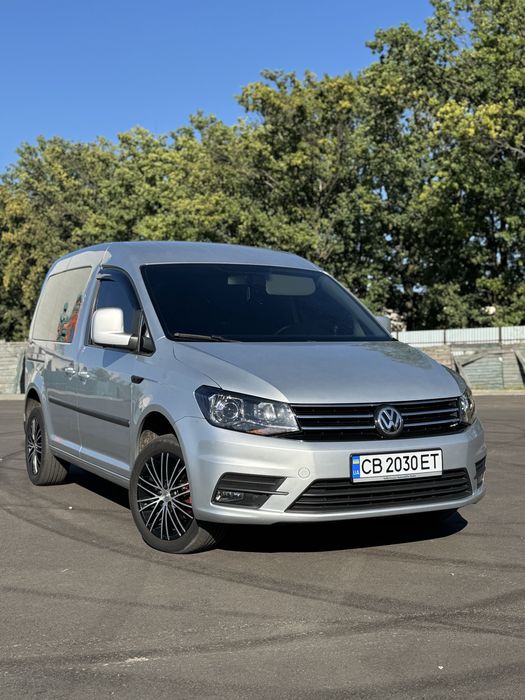 Volkswagen Caddy 2012 року 1.6 дизель.