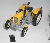 Ursus C-330 DeAgostini skala 1:8