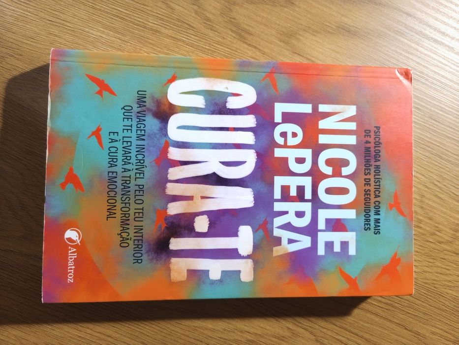 Nicole le Pera cura-te