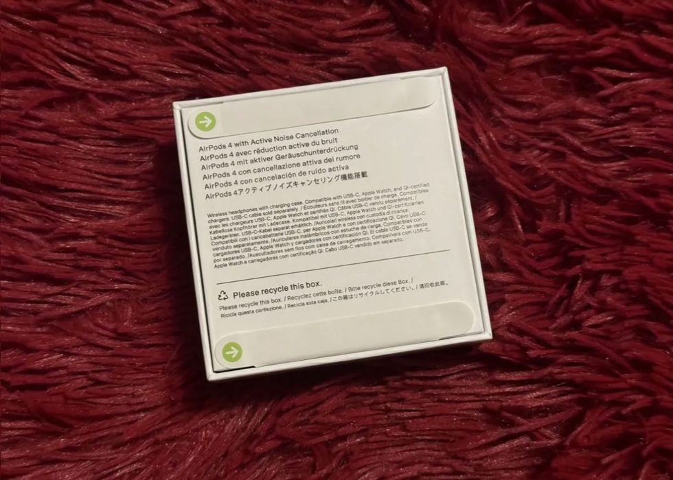 Наушники Apple AirPods 4 Anc запакованые. На гарантии. Новые