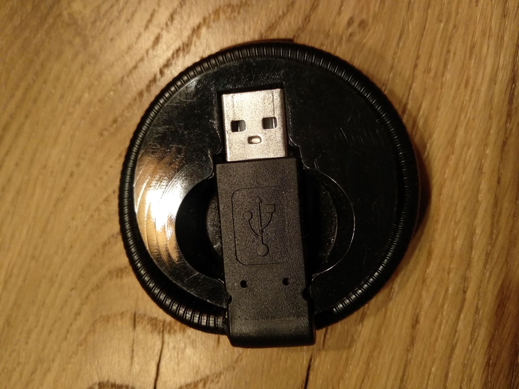 Lampka USB z giętkim kablem