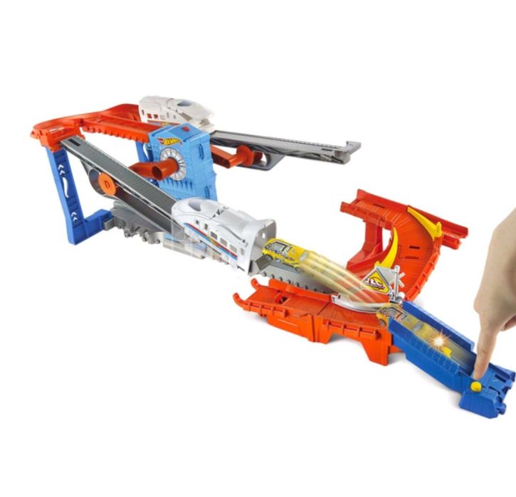 Mattel Hot Wheels GRW38 Трек Гонки на Железной Дороге