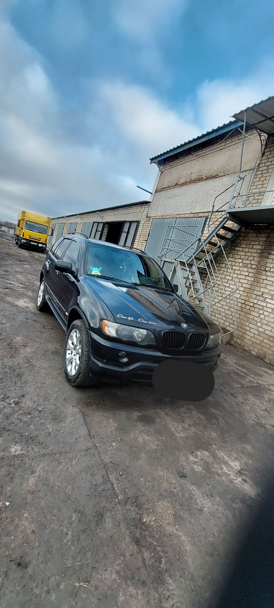 Продам  BMW X5 М57 цікавить обмін предлагайте у особисті.