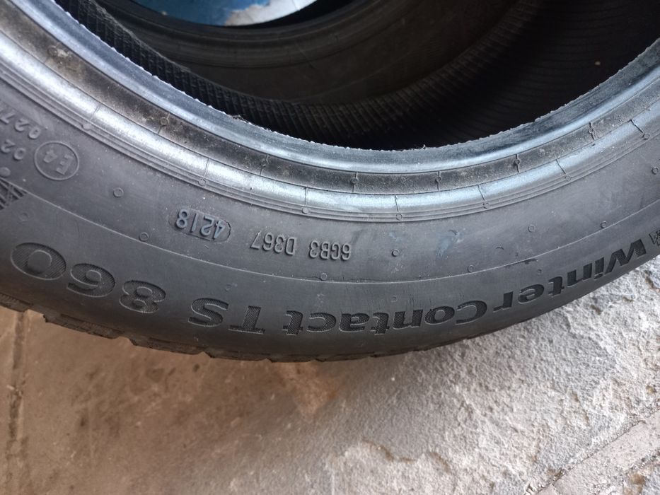 Opony zimowe 2 sztuki Continental 215/55R16