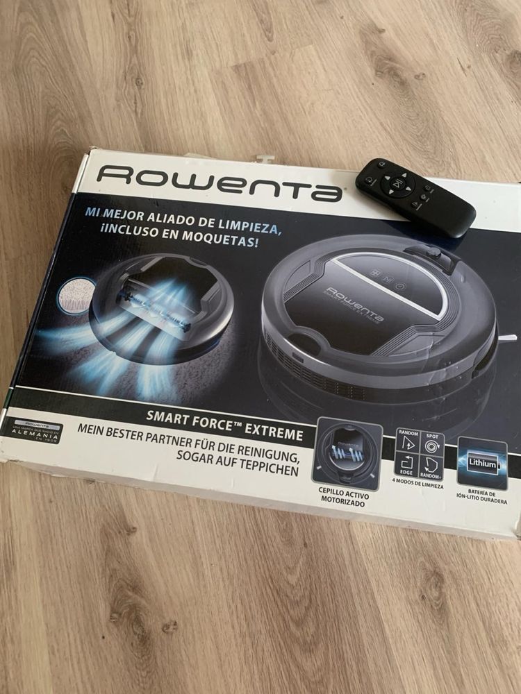 Робот пилосос Rowenta!