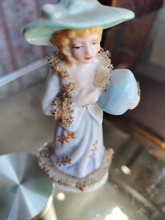 Dama da porcelana japonesa