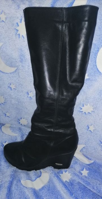 Продам в  дуже хорошому стані як нові!