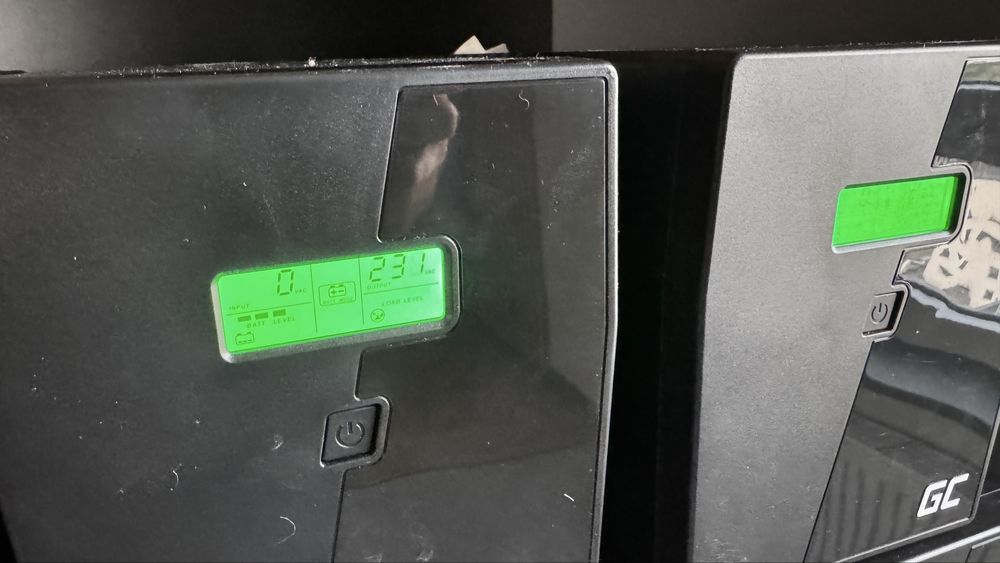 Zestaw zasilaczy UPS (7 sztuk) Micropower 1500 GC