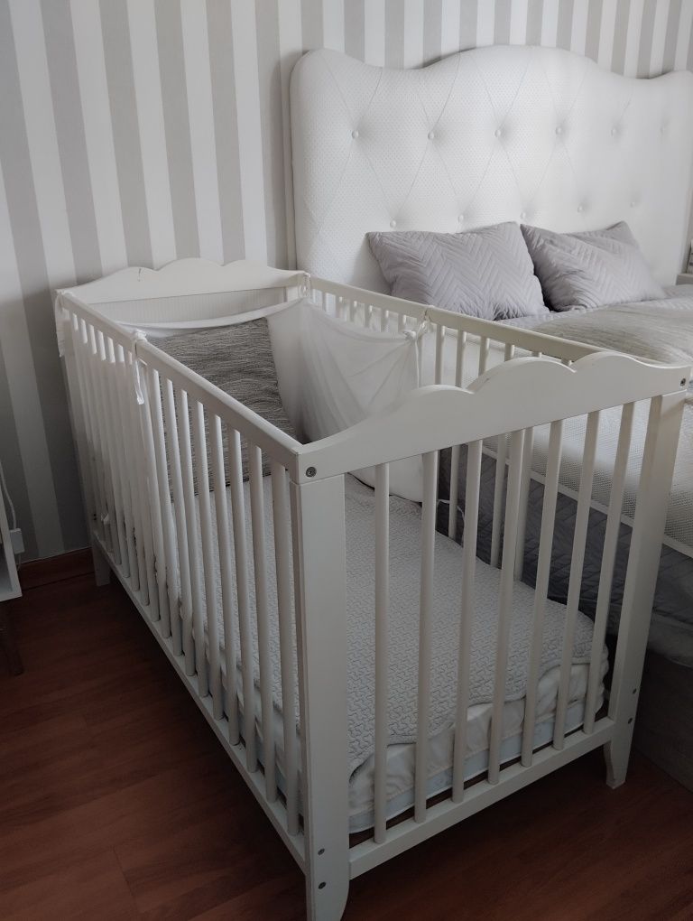 Berço bebe + colchão novo