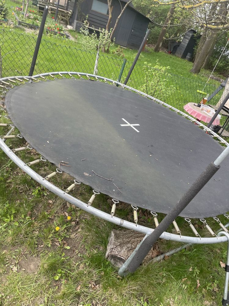 Dwie maty do trampoliny 2,6m (nowa i używana)