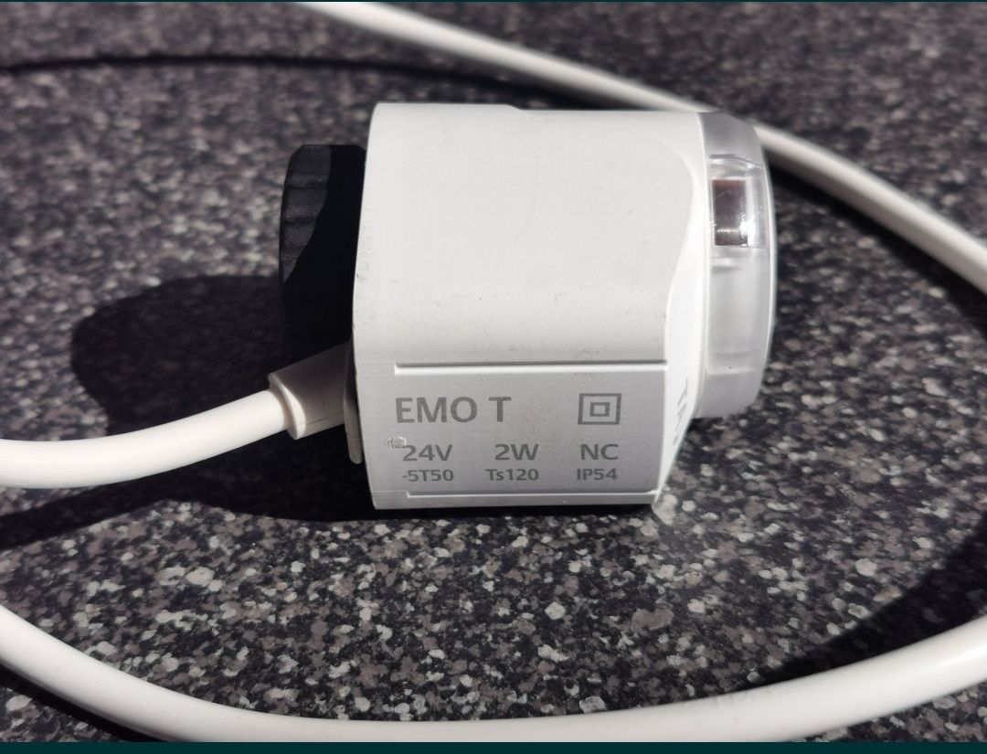 EMO T 24V NC Kabel 1m Siłownik elektrotermiczny do regulacji on/off