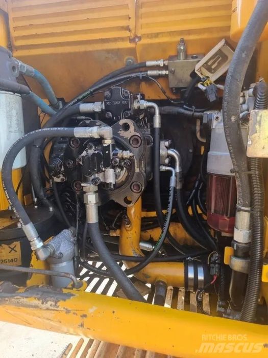 Екскаватао JCB js220 2012р.в.