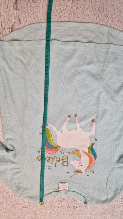 Pastelowa bluzeczka dziewczęca z motywem jednorożca