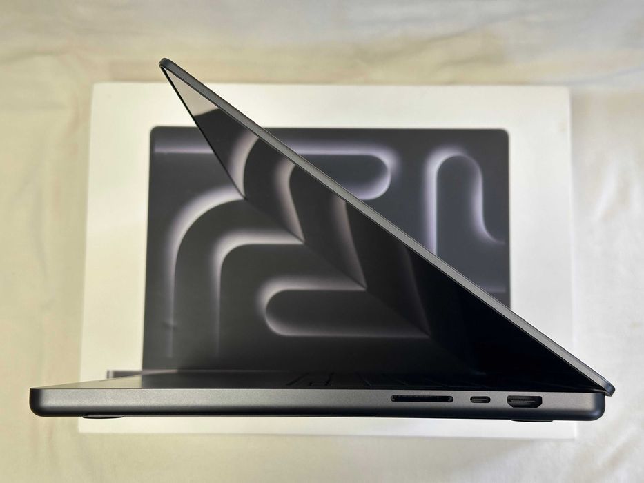 MacBook Pro 16.2”. 2023 M3 Pro, 18RAM/500Gb SSD ,Space Black, OPEN BOX