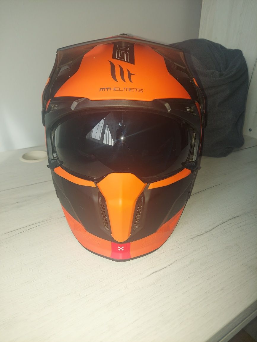 Шлем mt helmets  streetfighter  orange