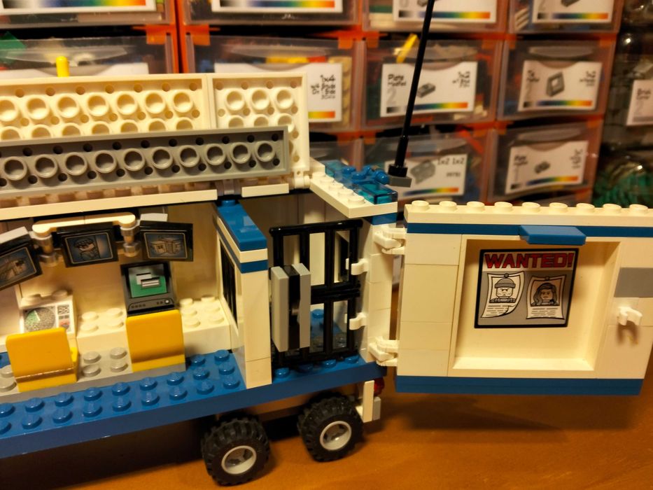 Lego city 60044 - Mobile Police Unit