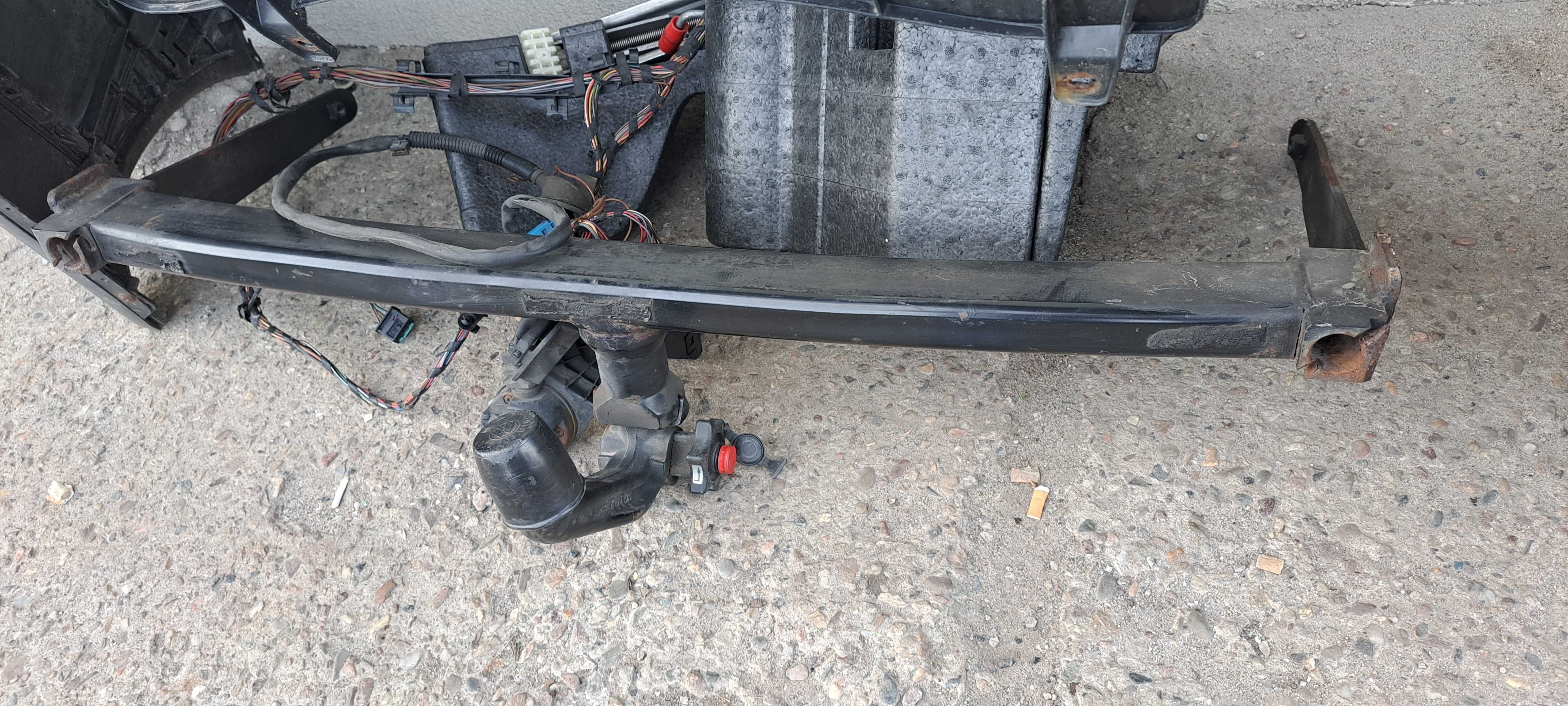 Hak + bagażnik na rowery oryginalny zestaw Volkswagen Passat B6