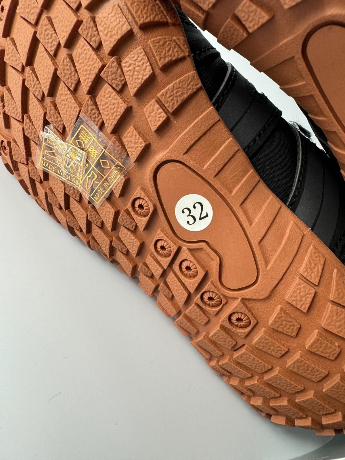 BUTY DZIECIĘCE unisex ocieplane elastyczne czarne 32 / 21,5 cm
