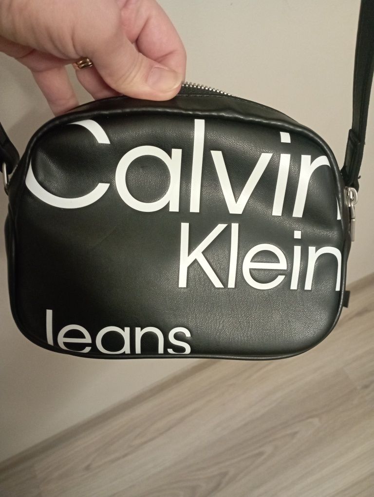 Nowa torebka Calvin Klein