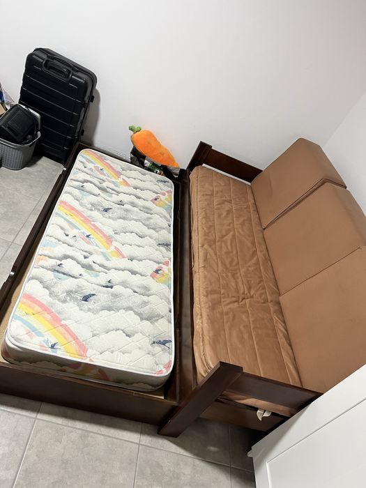 Mobília de casa bom estado