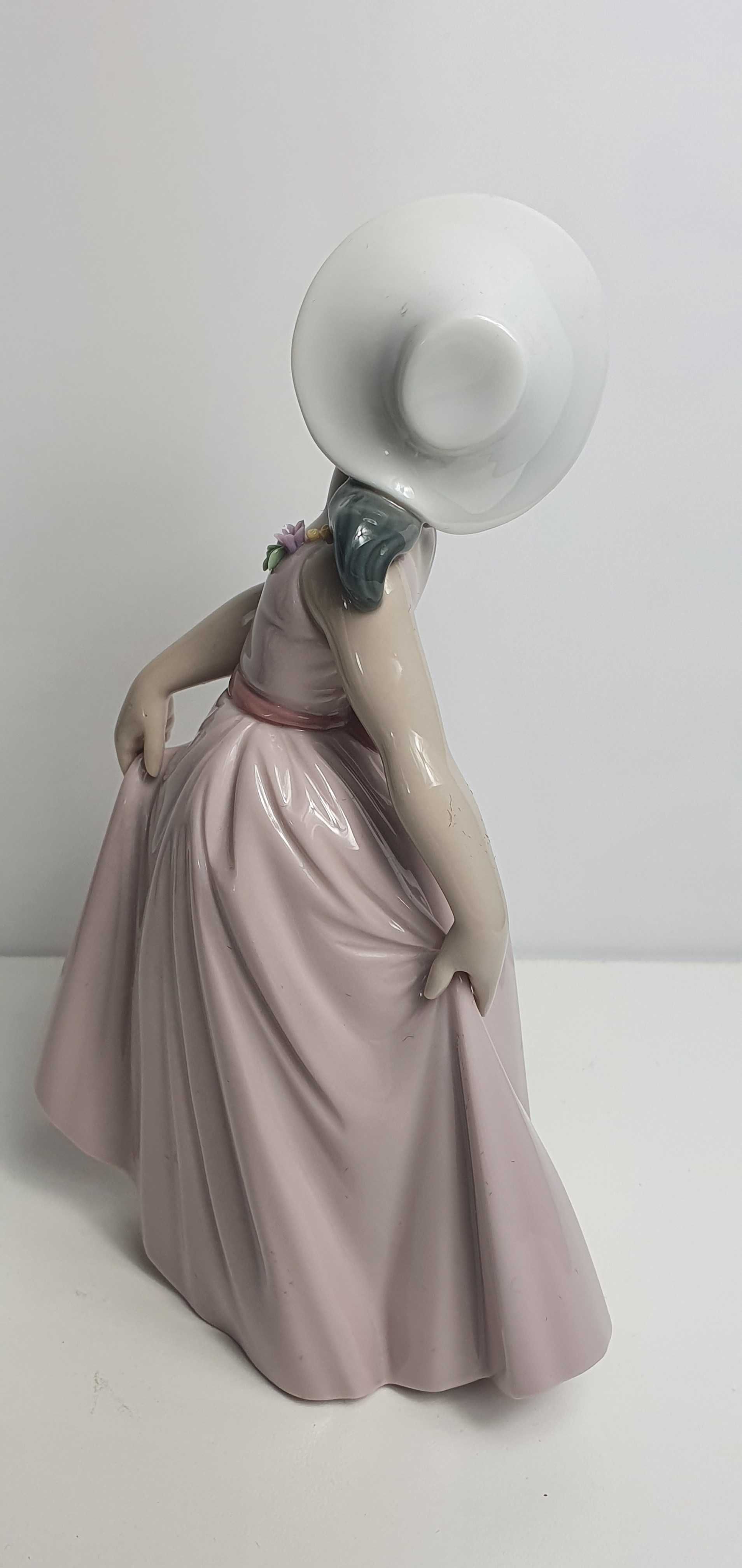 Figurka LLADRO " Iris Or Chiquita Pose" 6276 Porcelana Hiszpania