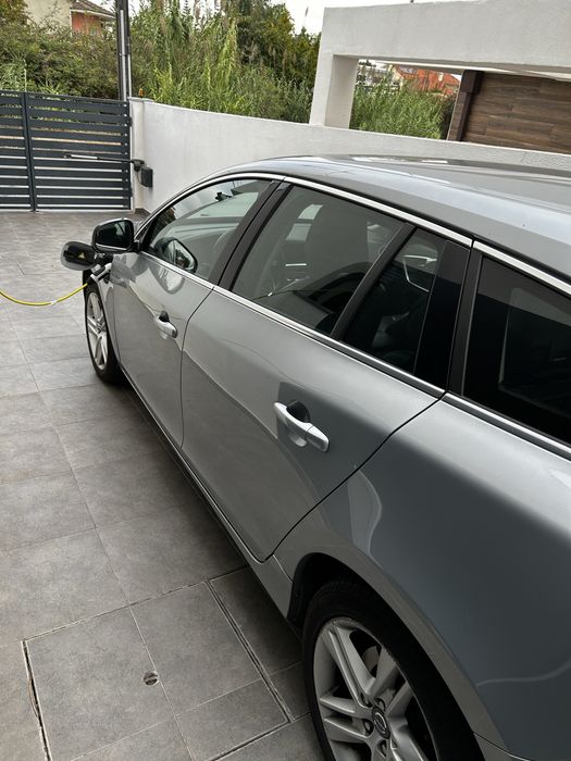V60 D6 AWD Hibrido plug-in