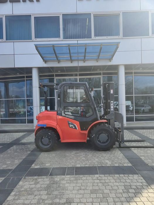 Heli CPCD25-KU5Y4R-2 Terenowy 2,5 Ton Diesel Nowy  Wózek widłowy HELI CPCD25-KU5Y4R-2 Terenowy 2,5 Ton Diesel Nowy