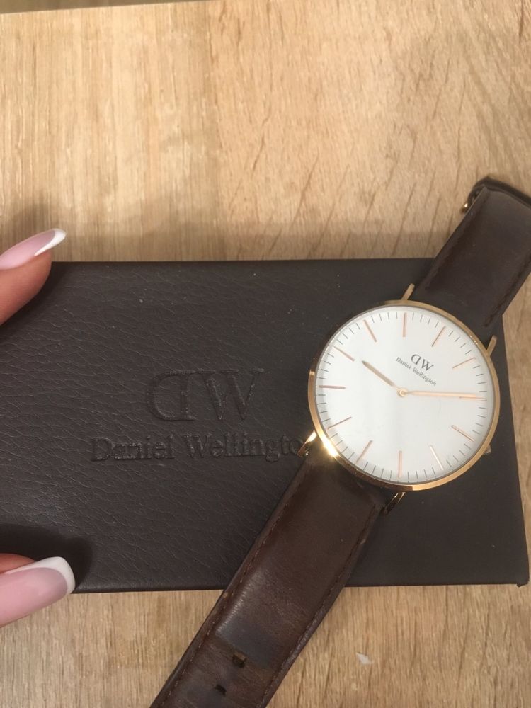 Часы Daniel Wellington