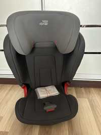 Дитяче автокрісло britax romer kidflix 15-36 кг