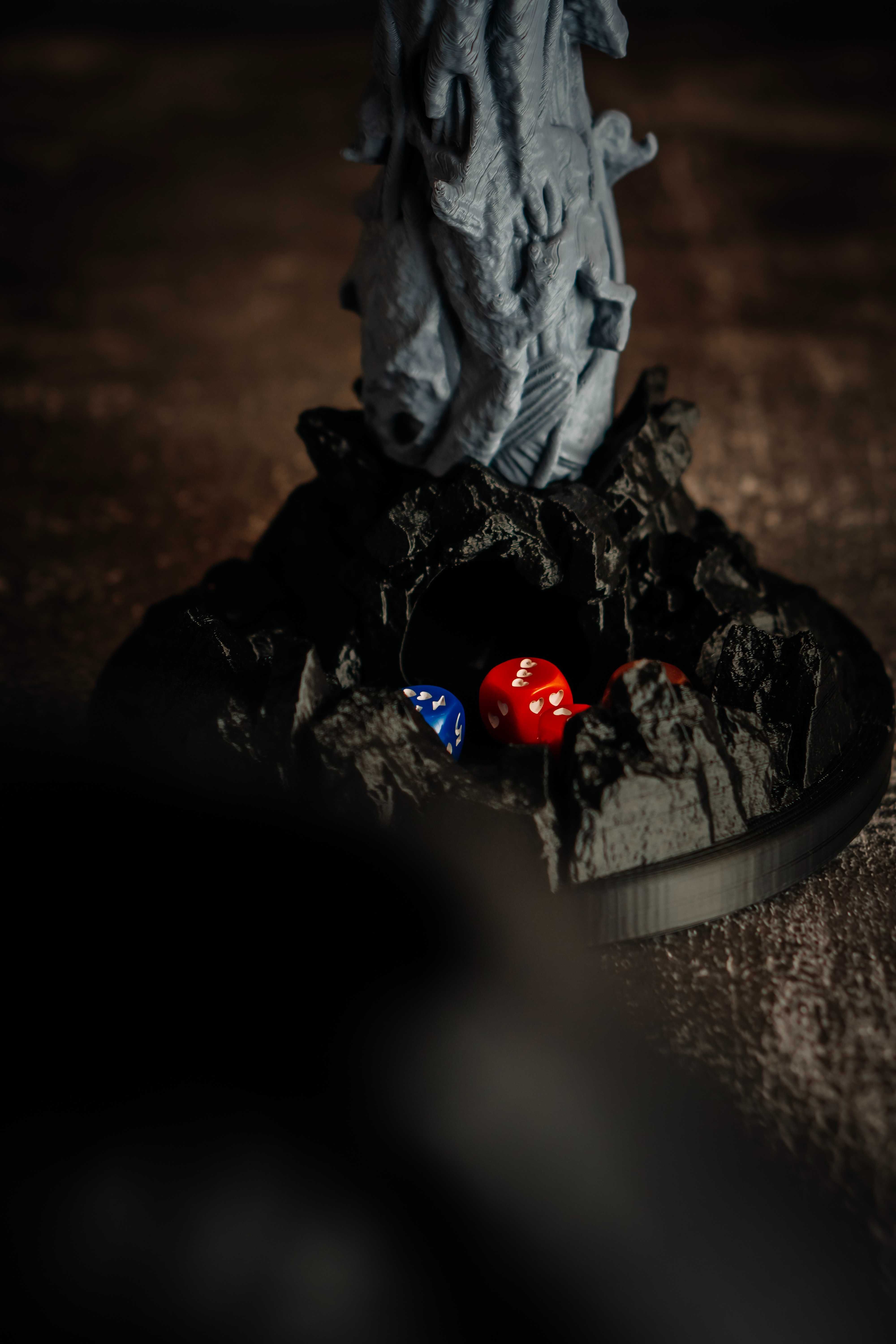 Wieża do kości. Ręką Demona XXL zgodna z DnD RPG Warhamm. Pathfinder