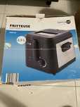Nowa frytkownica deep fryer 2,5 l, switch on