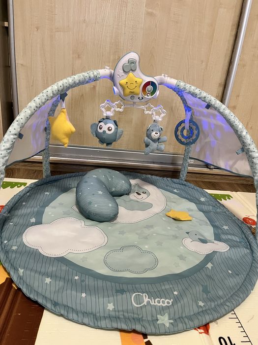 Розвиваючий килимок Chicco +іграшки