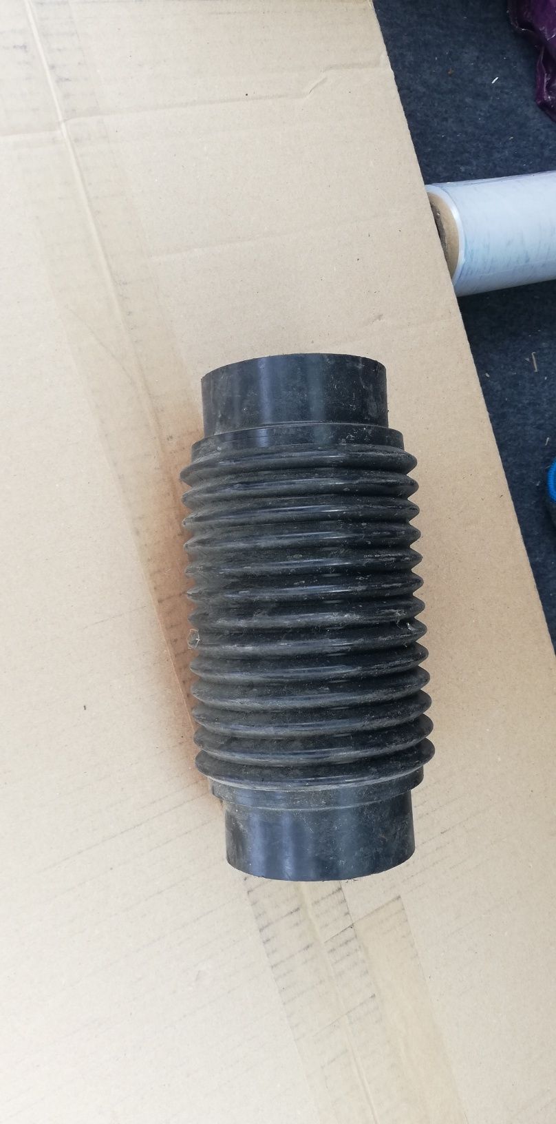 Fiat 126p rura ogrzewania od strony tunelu nowa oryginalna