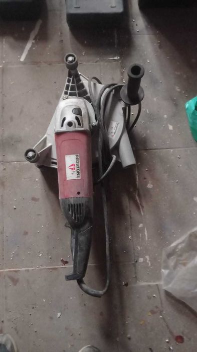 Vende se máquinas eletricas