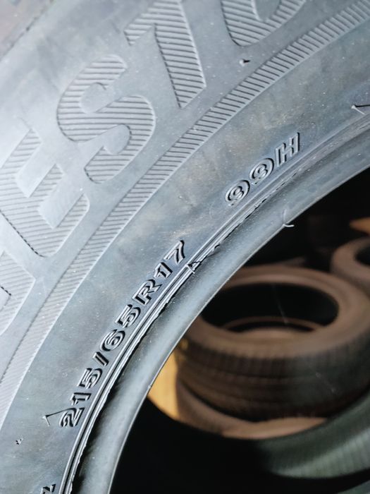 215/65R17 Bridgestone Blizzak LM001 z 2018r 8,5mm
