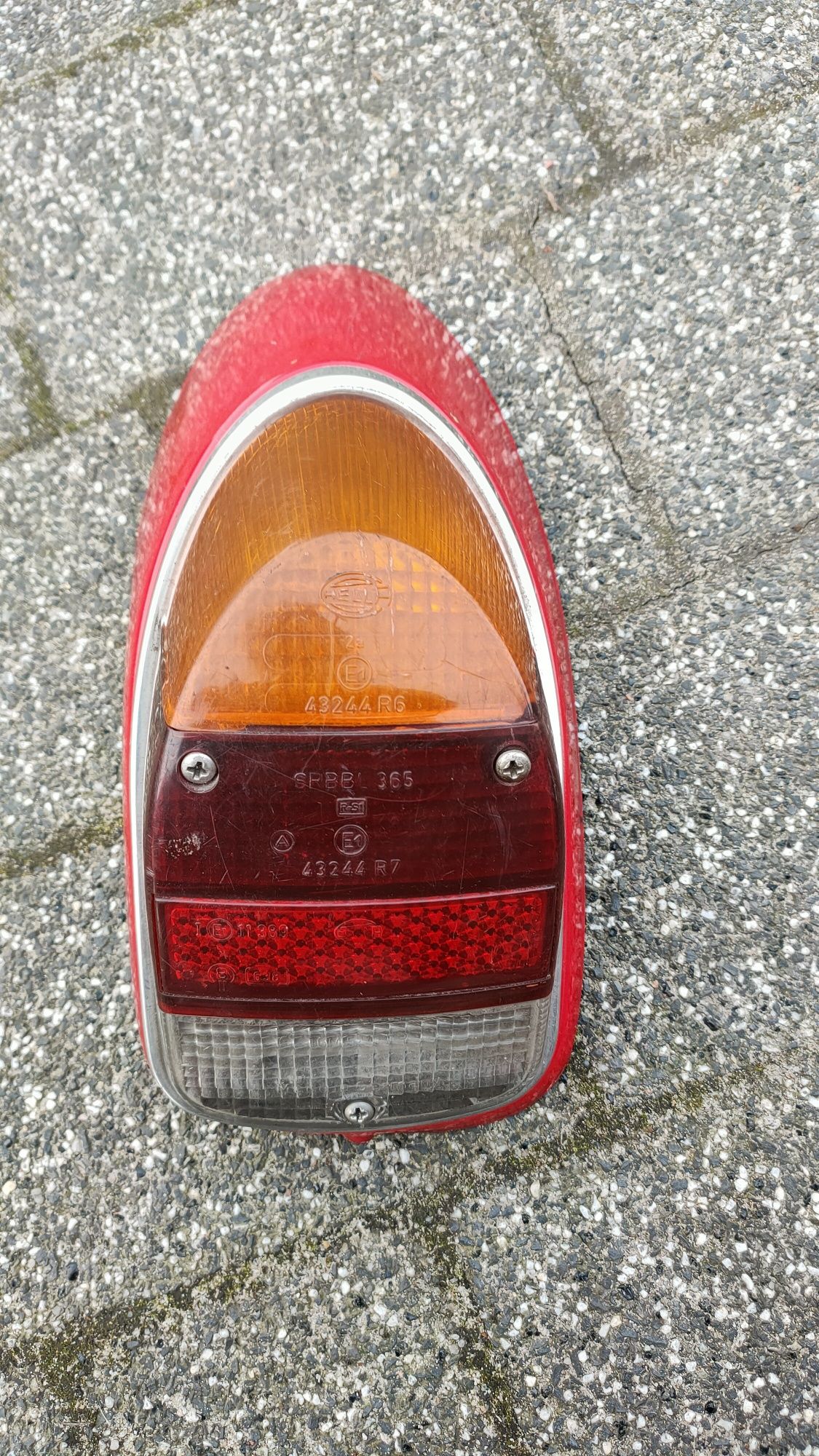 Lampa tylna VW Garbus Hella