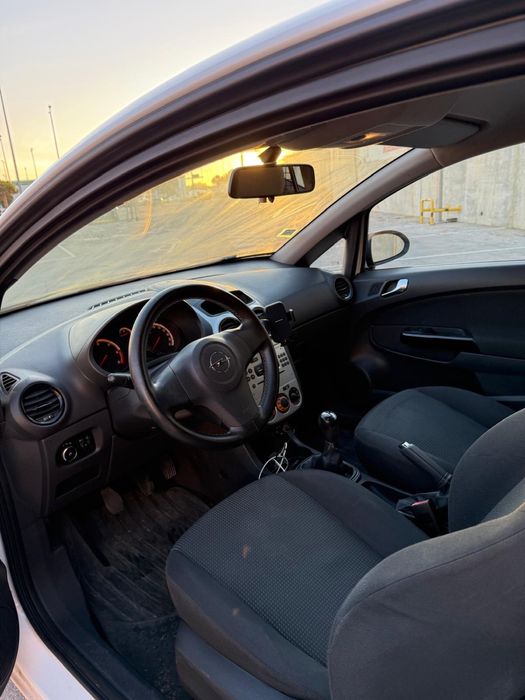 Opel Corsa 1.3 CDTI 2012 | Comercial 2 Lugares | Económico e Fiável