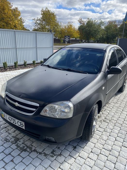 Лачетты седан 1.6