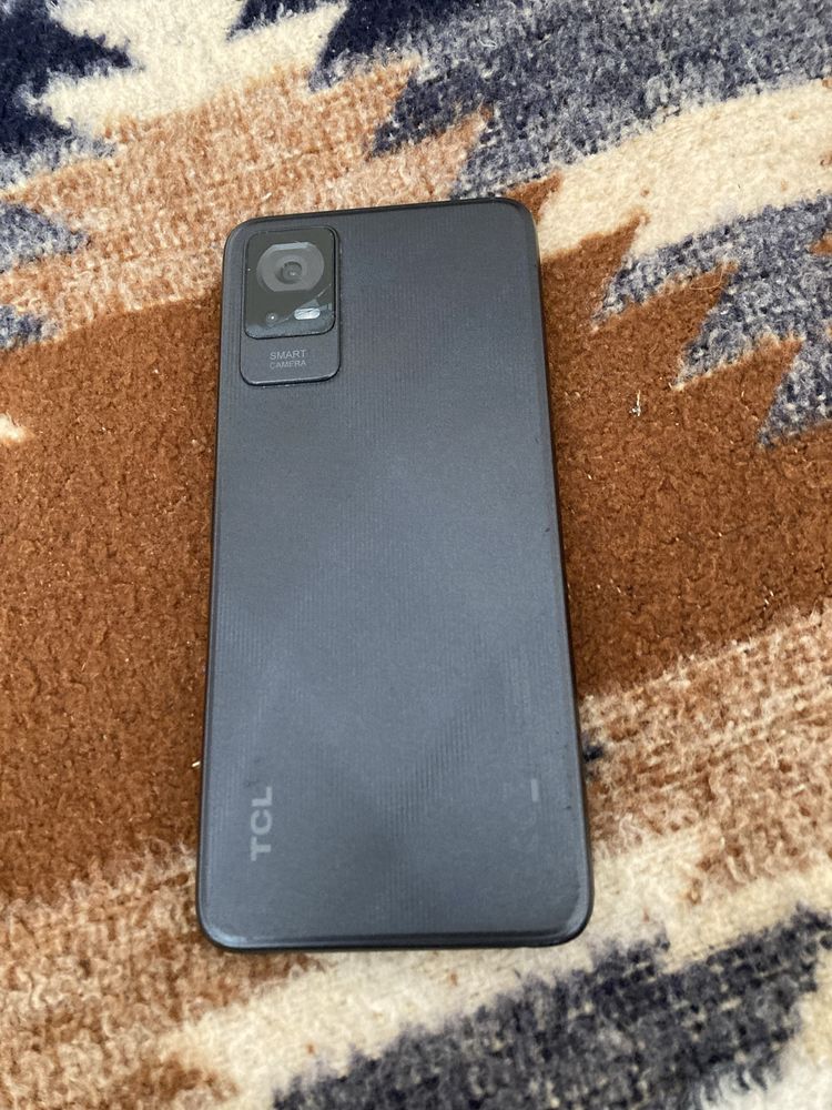 Smartfon Tcl 406 t506k– czarny – 32gb – Stan jak nowy
