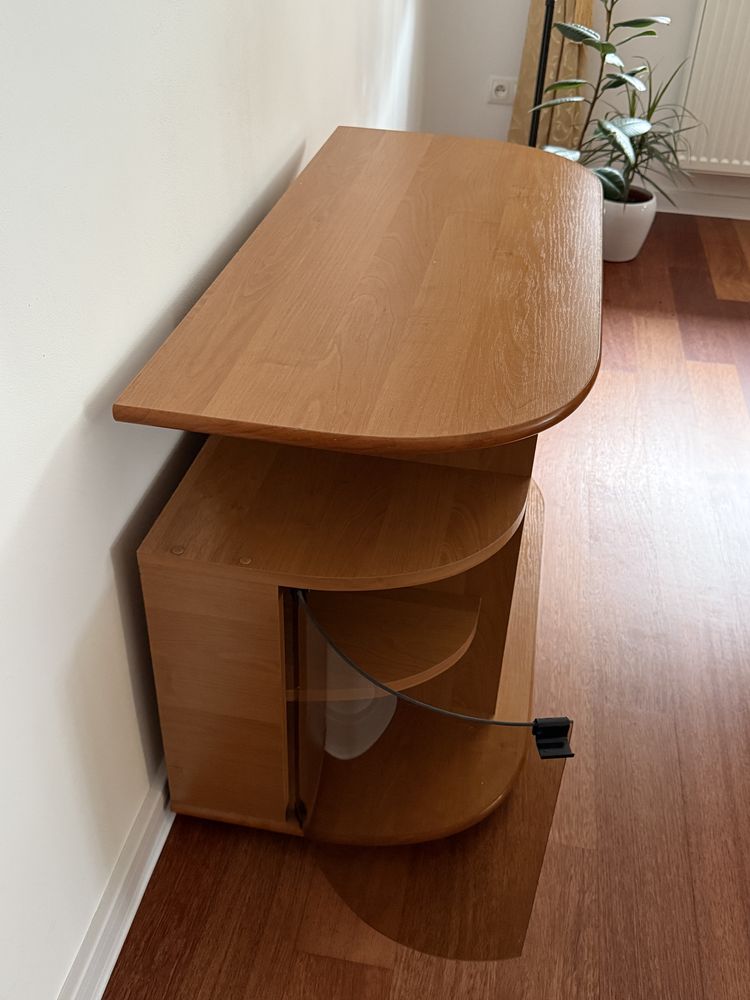 Szawka pod telewizor