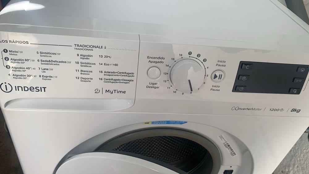 Máquina de Lavar Indesit 8kg - Bom Estado!