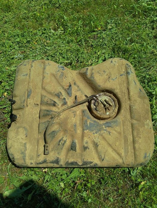 Паливний бак для jeep grand Cherokee 3 1