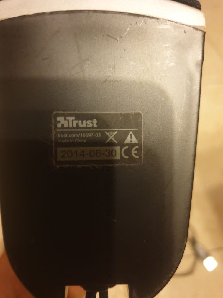 Colunas Trust  Mila 5Watts