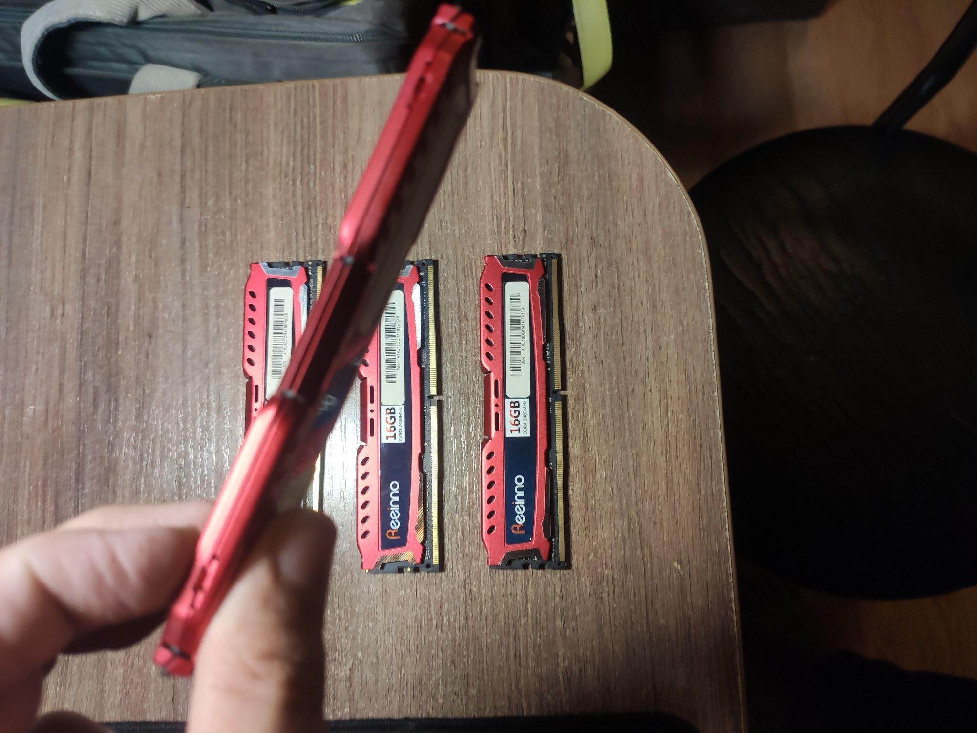 Оперативка Reeinno ddr4 16gb 2400MHz з радіатором