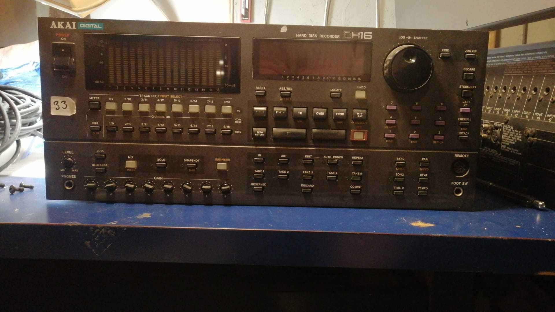 AKAI hard disk recorder DR16