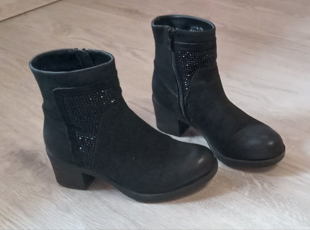 Botki rozmiar 36.