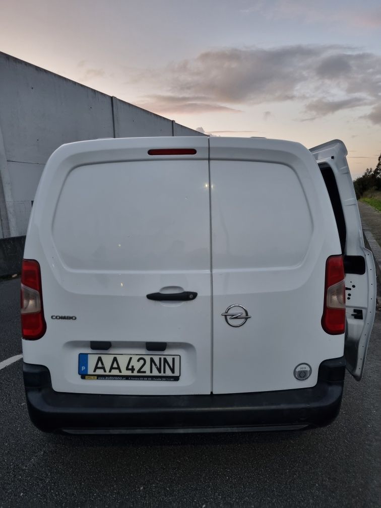 Opel combo (carrinha comercial]