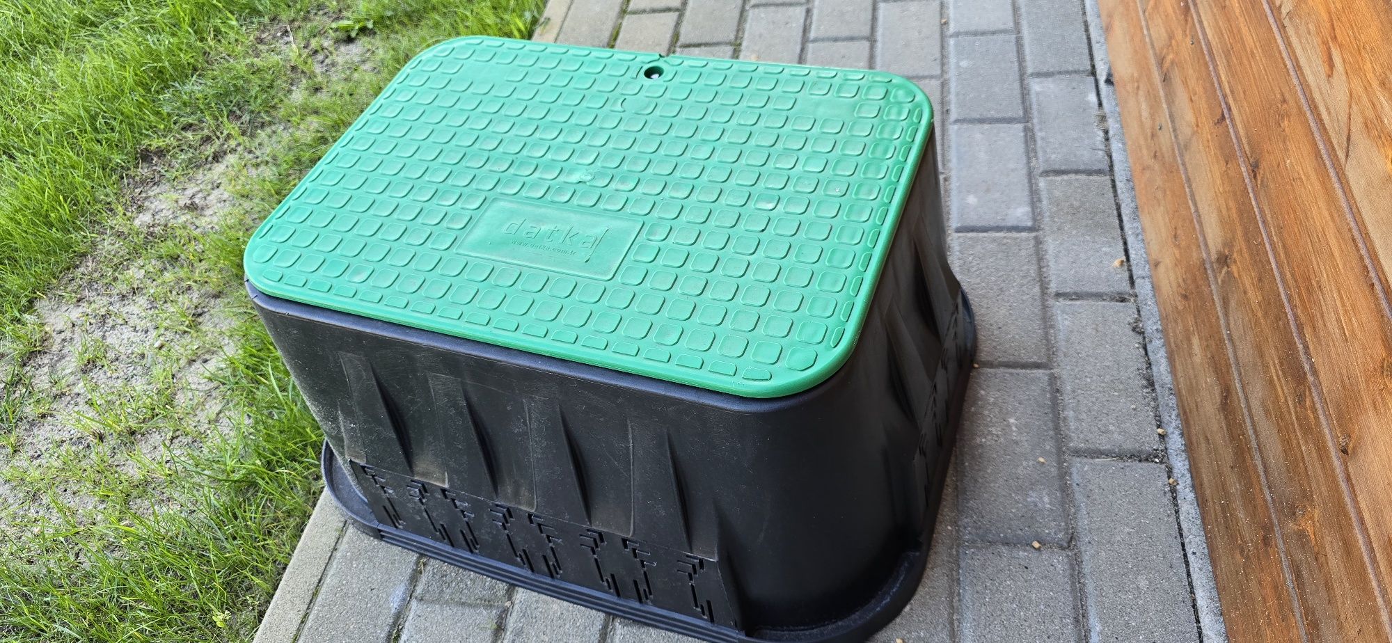 Skrzynka studzienka na 6 elektrozaworów  Jumbo 14"